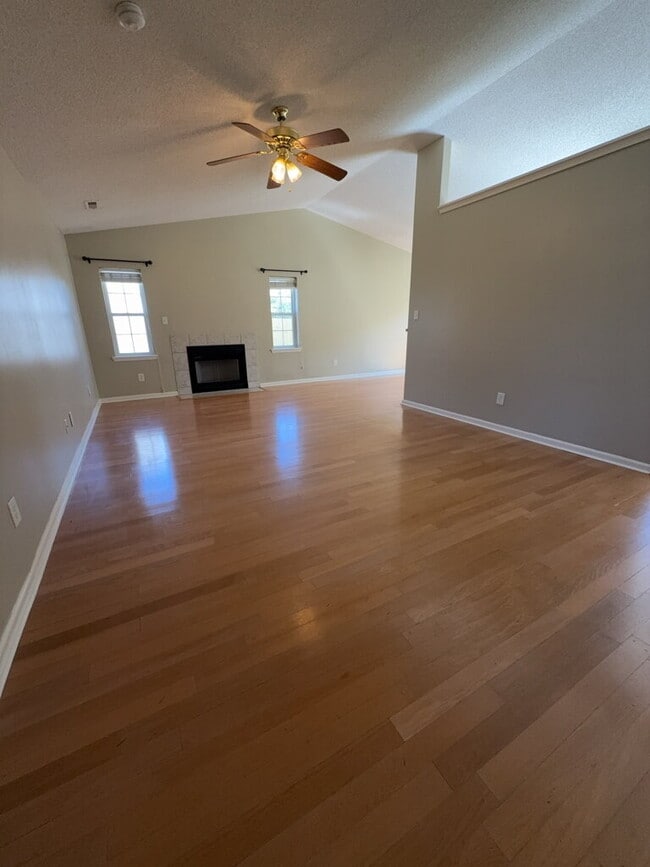 Photo - Nice 3 Bedroom, 2 Bath Home in Hubert