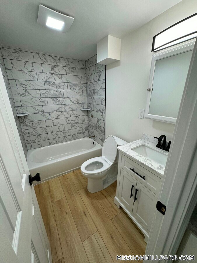 Photo - 892 Huntington Ave Unidad B-1