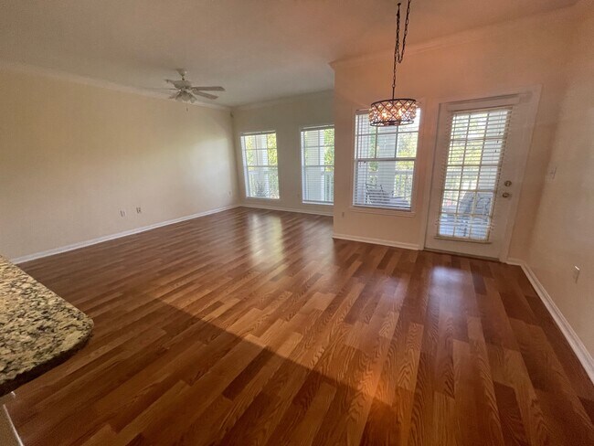 Photo - 601 Campus St Unit 601