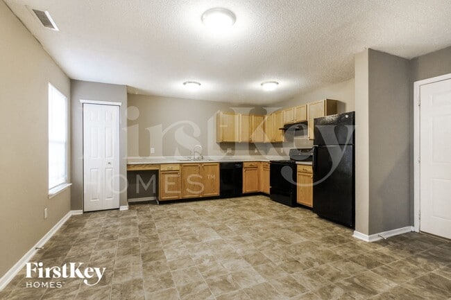 Photo - 2315 Summerwood Ln