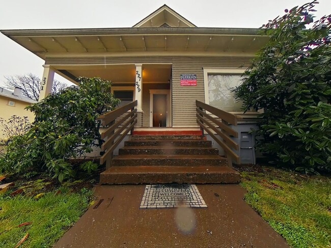 1 Bedroom Tri-Plex ~ Close to Campus ~ Cat... - 1 Bedroom Tri-Plex ~ Close to Campus ~ Cat... Apartamento Unidad 229 NW 9th St