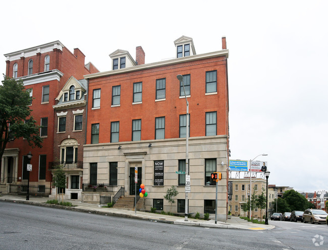 Building Photo - Franklin Lofts & Flats