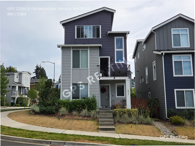 Building Photo - 6912 225th St SW Rental