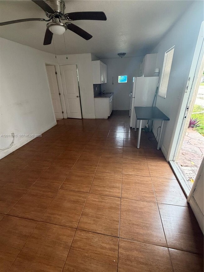 410 N 58th Ave