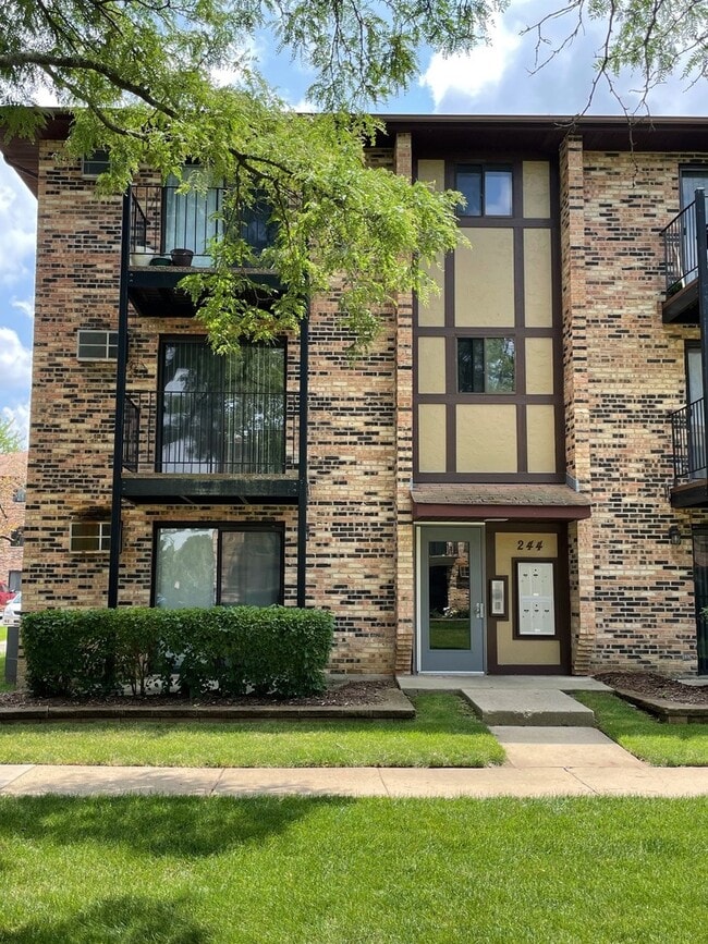 Photo - 244 Klein Creek Ct Unit 3