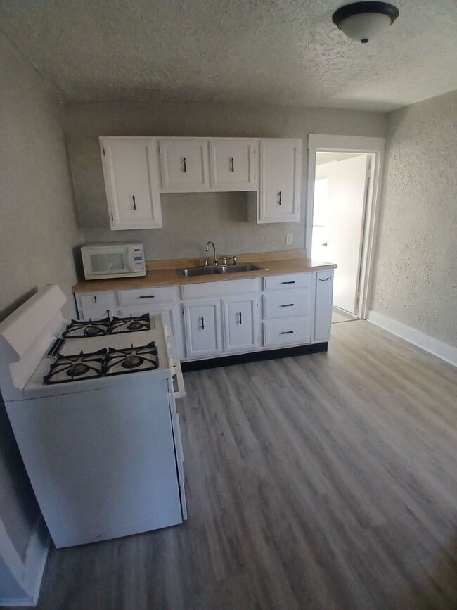 Photo - Near Local Parks! Unit 1517 1/2