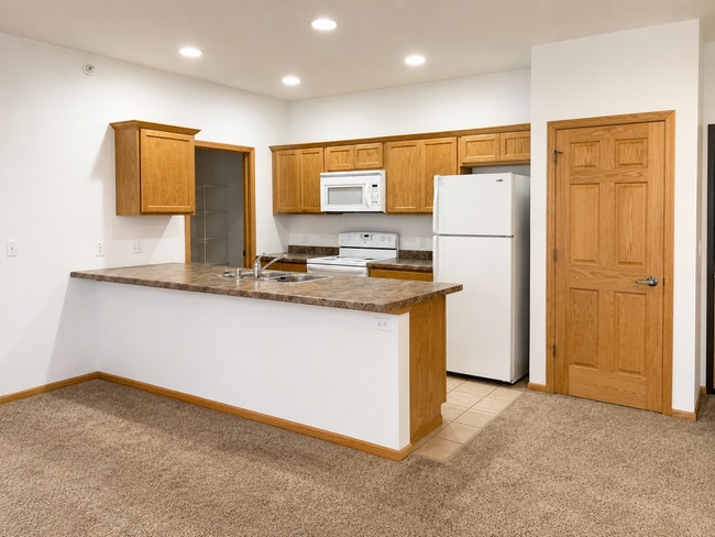 Building Photo - 3630 Calvert Rd Unit 132
