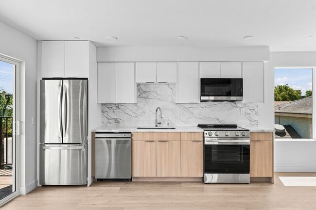 Photo - 1259 Lincoln Ave Unit Apt #301