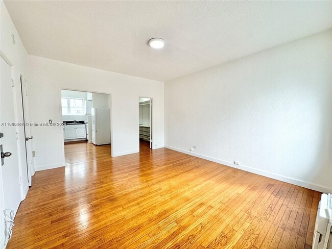 Photo - 639 12th St Unit 4