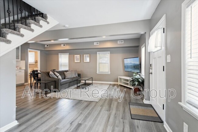 Photo - 250 N 4th St Casa