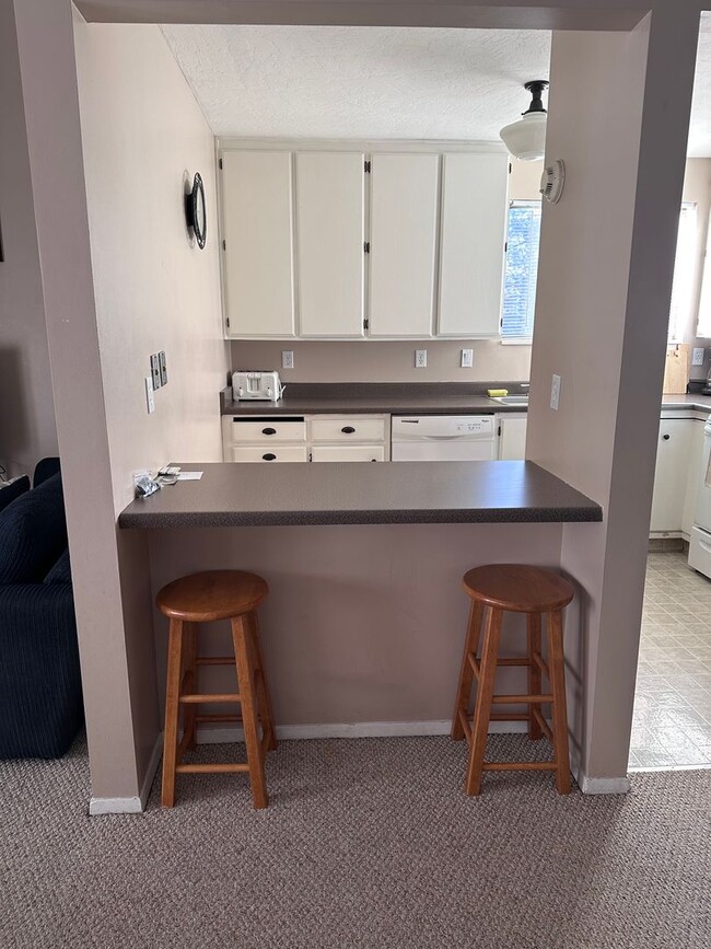 Photo - Quiet Sandy Condo Fully Furnished