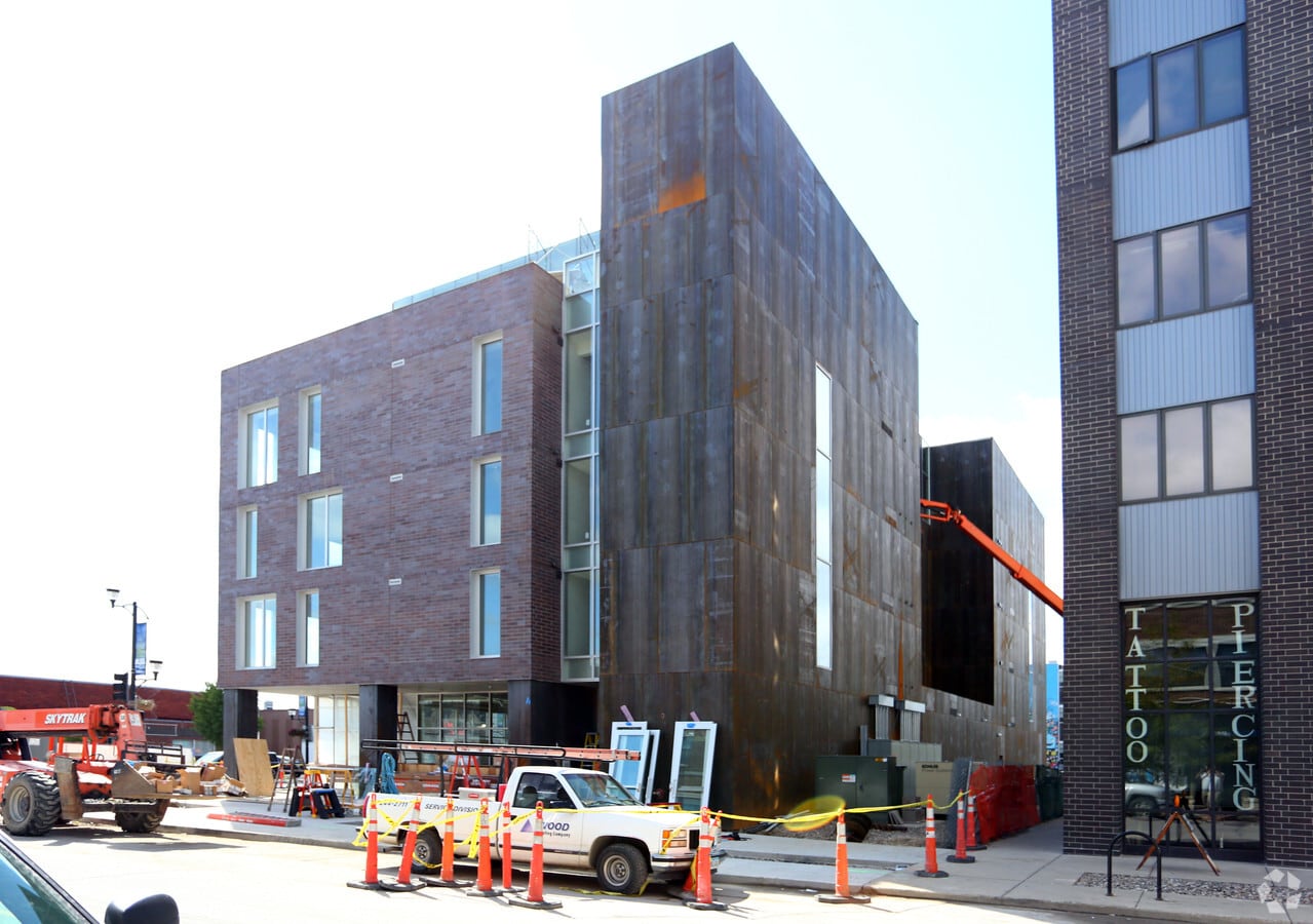Photo - 350 East Locust