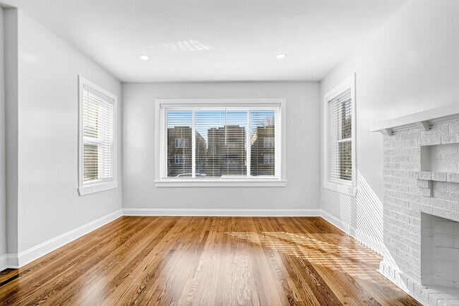 Photo - 1837 N Mason Ave Unit 1