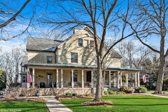 Building Photo - 95 Leonard Wood Ave N