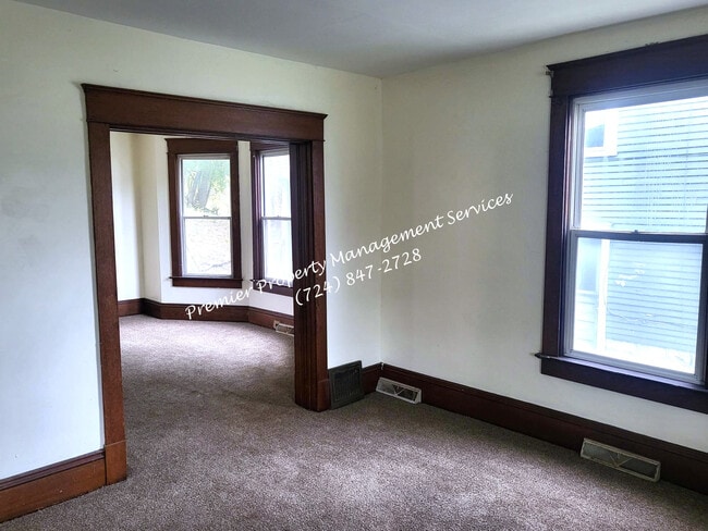 Photo - 912 Morton St