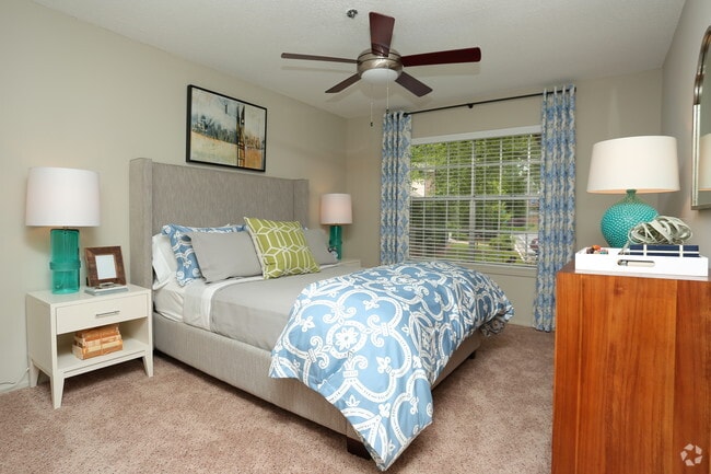 1050Sqft-The ¡Cambridge - z-121825-Cortland Windward