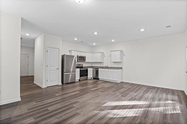 Photo - ***MOVE IN SPECIAL -$500 OF FIRST 2 MONTHS RENT WITH A JANUARY 31ST OR SOONER MOVE IN DATE***Welc...