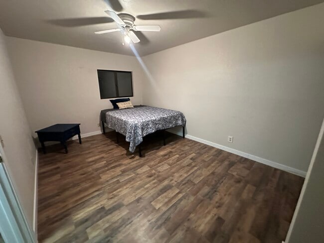 Photo - 8116 Cove Ln