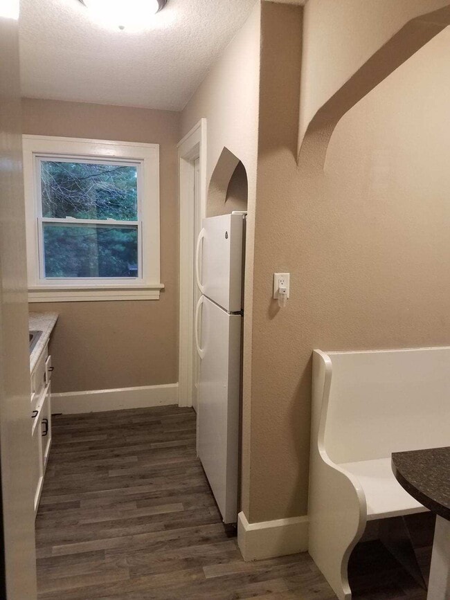 Building Photo - 1106 A Ave NW Rental
