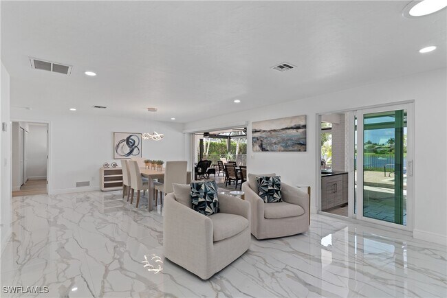 Photo - 2500 Kings Lake Blvd