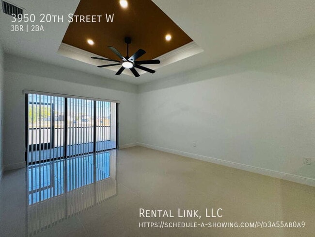 Photo - 3950 20th St W