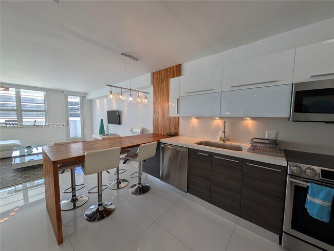 Photo - 100 Lincoln Rd Unit 1008