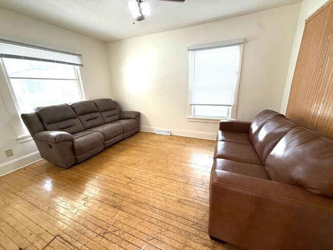1120 Bowen Ct