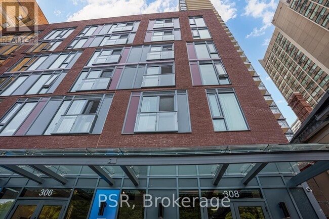 Photo - 308 Jarvis St