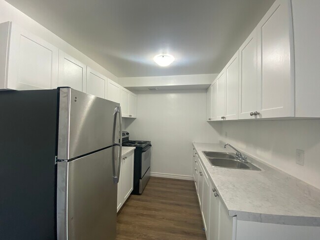 Photo - Hibiscus Gardens Apartments