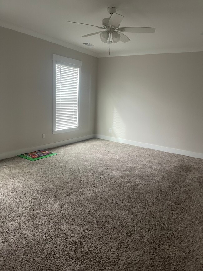 Photo - 143 Westfield Dr