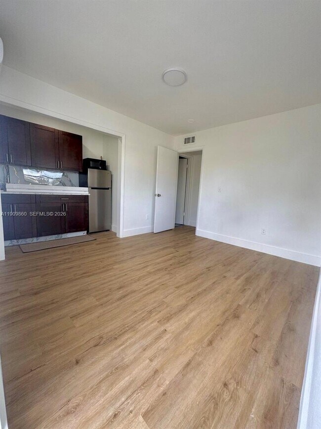 Photo - 3200 SW 88th Pl Unit Back