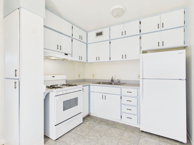 Photo - 1 bedroom Ocean Forest condo for rent