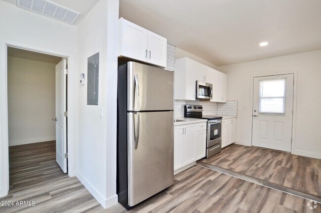 Building Photo - 312 N Hartford St Unit 3 Rental