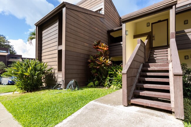 1 Bd,1Ba,2Pkg! 51-636 Kamehameha Hwy #511 - 1 Bd,1Ba,2Pkg! 51-636 Kamehameha Hwy #511 House