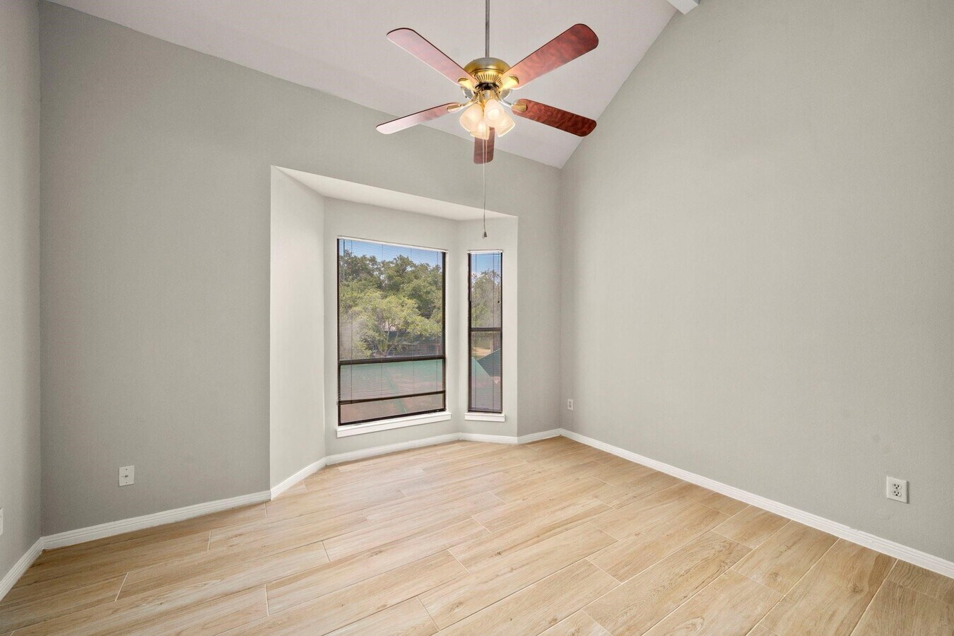 Photo - 4144 Greystone Way