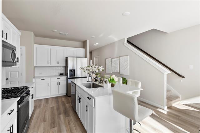 Photo - 615 Cottage Wood Dr