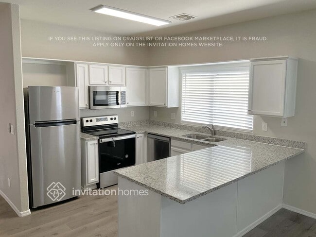 Photo - 10427 E Billings St