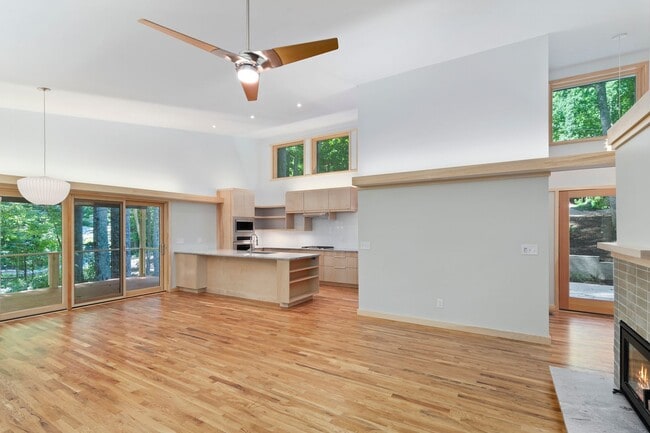 Photo - Modern Mountain Oasis