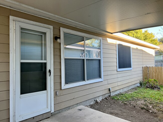 Photo - 1524 Well St