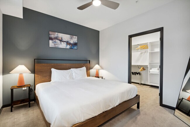 Photo - 423 E Michigan St Unit ID1032093P