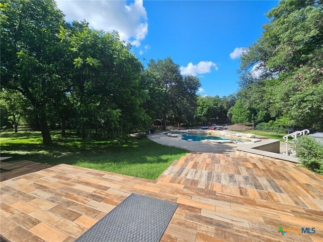 Photo - 1060 Great Oaks Dr
