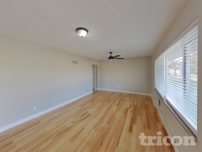 Photo - 10934 Vargas Dr