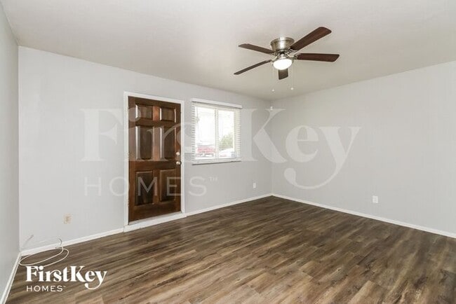 Photo - 1200 N Oregon St