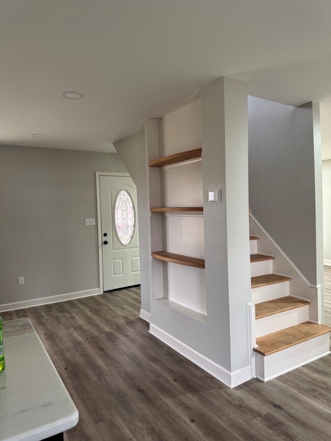 Photo - 205 Lakeview Rd