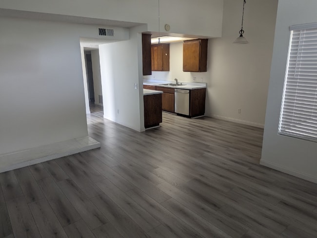 Photo - 1046 Canal St