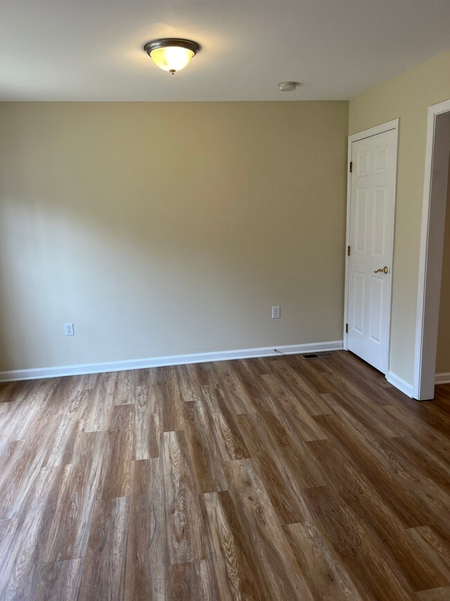 Photo - 4171 Kittatinny Dr
