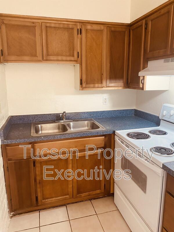 Photo - 5760 S Park Ave