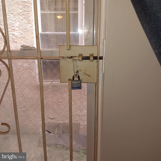 Photo - 1732 W Diamond St Unidad 1