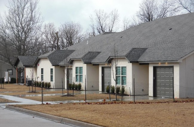 Legacy Park Midtown - Legacy Park Midtown Apartments