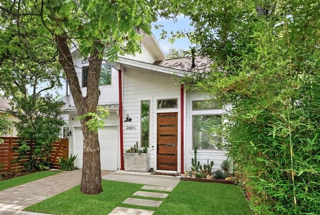 Photo - 2601 Willow St